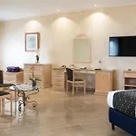 Sant Alphio Garden & 호텔