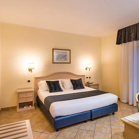 Sant Alphio Garden Hotel&spa Hotel 4*