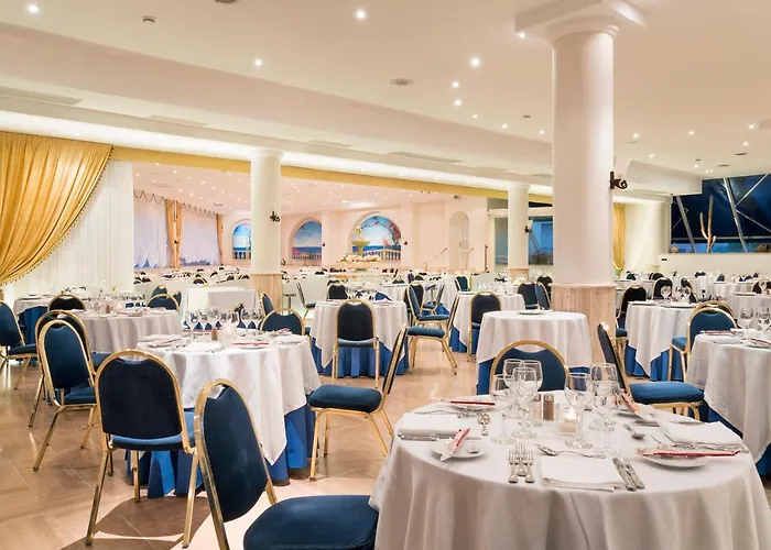 Sant Alphio Garden & 4*