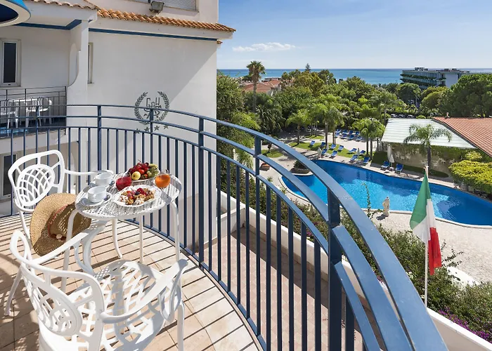 Sant Alphio Garden &