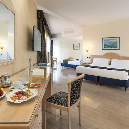 Sant Alphio Garden & 호텔 4*