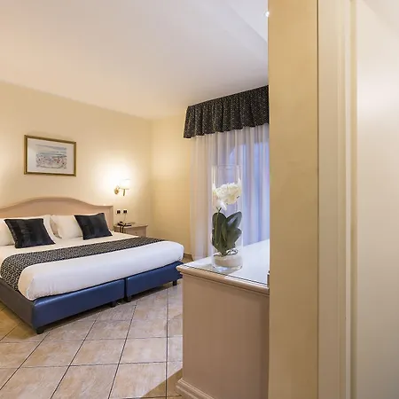 Sant Alphio Garden & 4*