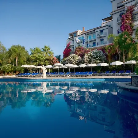 호텔 Sant Alphio Garden & 4*