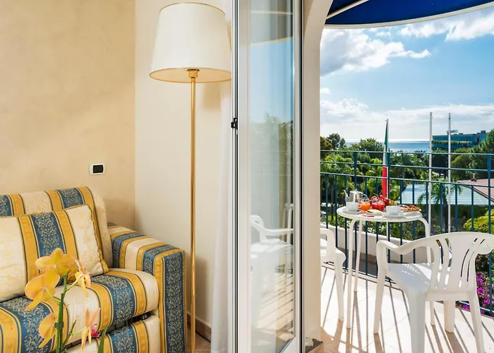 Sant Alphio Garden & 지아르디니낙소스