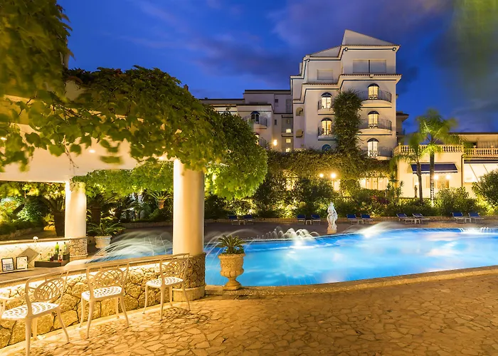 מלון Sant Alphio Garden & 4*