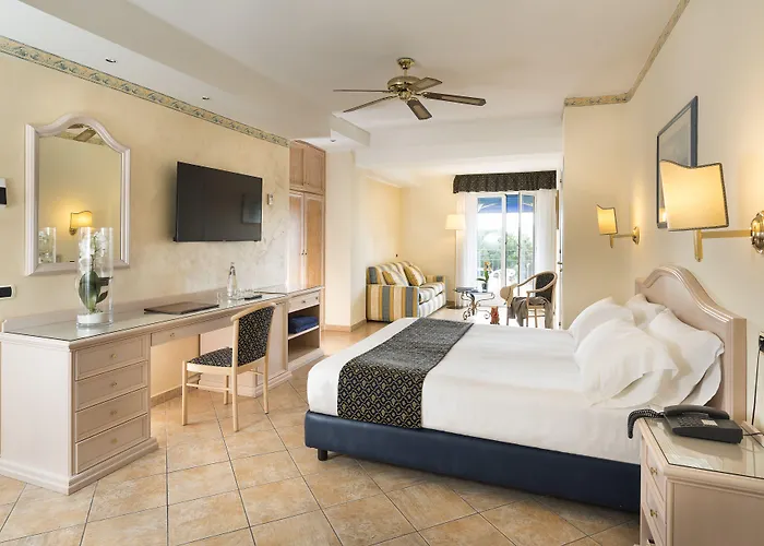 Sant Alphio Garden & Giardini-Naxos